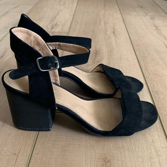 Shoes - Black Strappy Block Heels